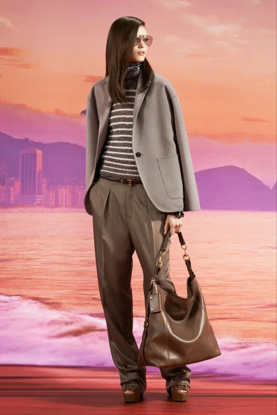 Look 4